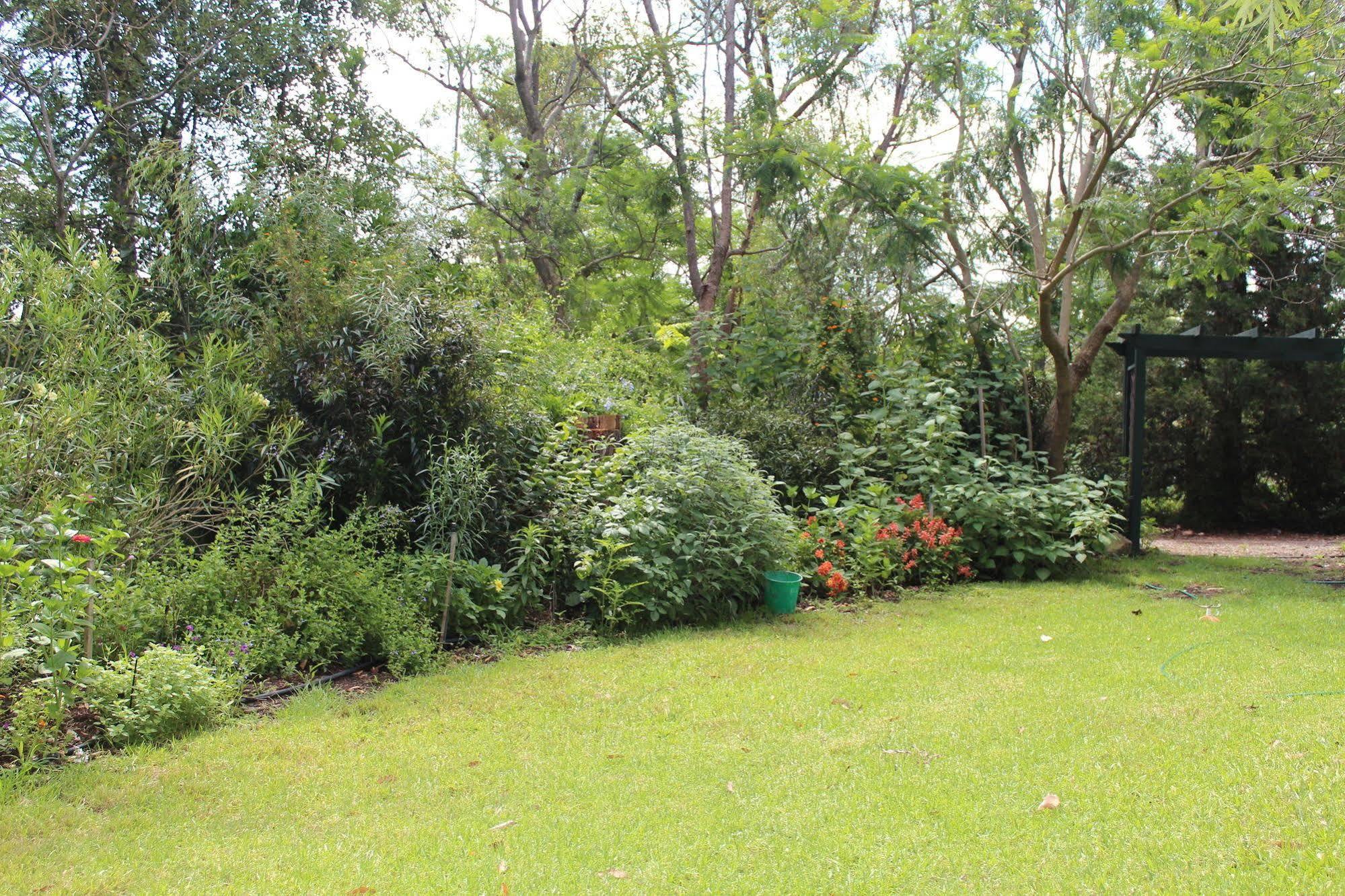Storey Grange Springwood Exterior foto